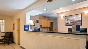 Best Western New Baltimore Inn - Image 3