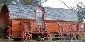 Le Chalet Du Chemin Et Sa Roulotte - Image 2