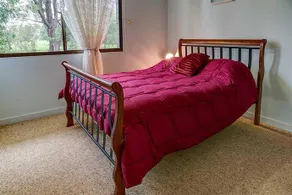 Eacham Escapes - Image 2
