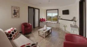 Wantana Cottage Farmstay - Image 4