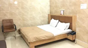 Nalanda Hotel - Image 4