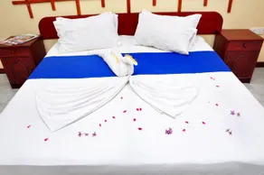 WASANA Beach Hotel & Restaurant - Image 3