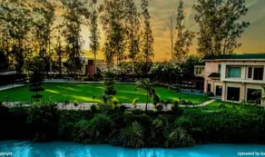 Queens Flower Resort - Image 5