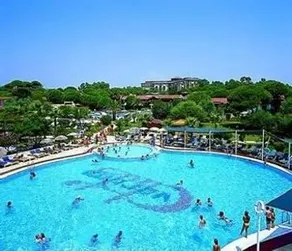 Hotel Jacaranda Beach Belek - Image 1