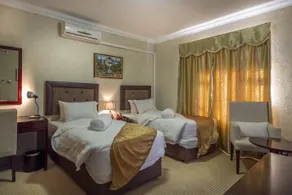 Solace Guesthouse & Spa - Image 5