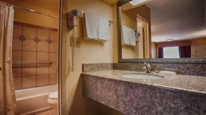 Coleman Inn - Image 5