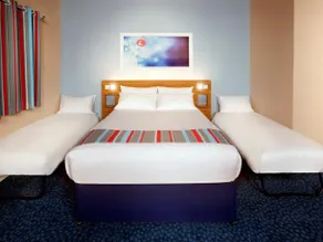 Travelodge London Sidcup - Image 5