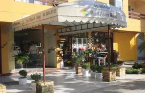 Petit Praia Hotel - Image 2