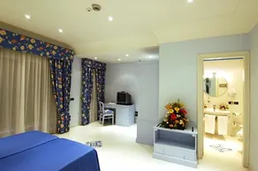 Hotel Relais Posillipo - Image 4