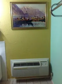 Economy Inn Granite City - Image 3
