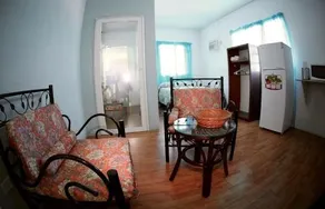 Sint Maarten International Guesthouse - Image 4