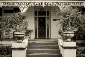 The Villa - Country House Retreat - Image 2