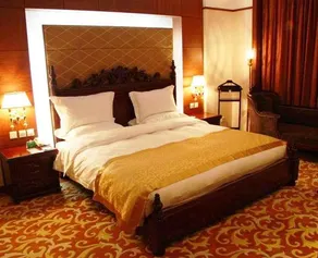 Lubberland Hotel - Image 2