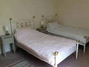 Moat Hill House - Image 5