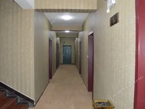 Longmen Business Hotel - Image 2
