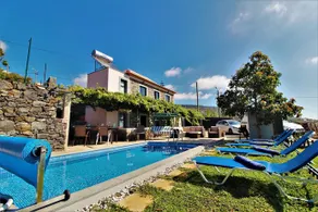 Santa Cruz Villa Private Pool - Image 1