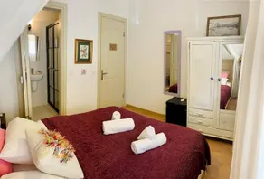 5 Tas Boutique Hotel - Image 4