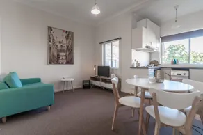 Coogee Beach 2 Bedroom- Destination Relaxation - Image 1