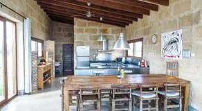 Son Coranta Campos - Image 3