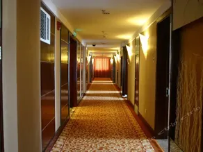 Water Moon Hotspring Hotel - Image 2