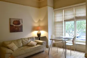 Rosslea Studio Apartments - Image 3
