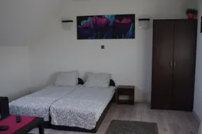 Monique - Image 4