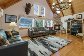 Two-Bedroom Cabin in Frisco - Image 2