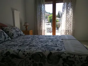 Ivanoski Studios And Guest Rooms - Image 4