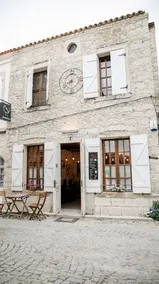 Serin Alacati Boutique Hotel - Image 1