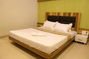 Hotel Vrinda - Image 2