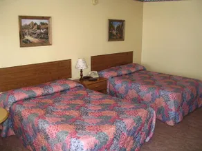 Route 9 Budget Inn - Image 5