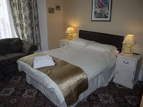 The Corner Guest House - Image 4