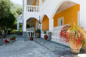 Vassilis Studios - Image 5