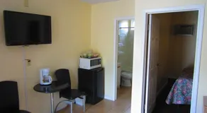 Black Sea Motel - Image 4