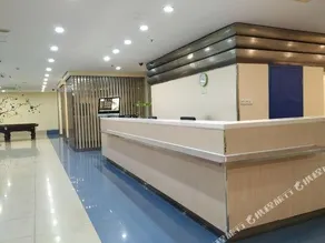 Hi Inn Yantai S. Street - Image 4