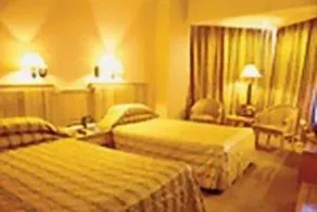 Yichang International Hotel - Image 4