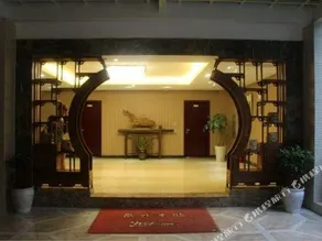 Hu Pan Hotel - Image 3