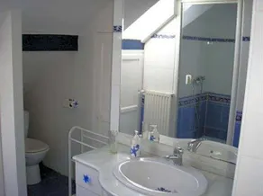 Chambre D'Hôtes Bleue - Image 4