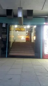Hotel Topaz - Image 4