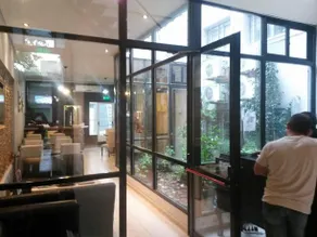 Kin Hotel - Image 2