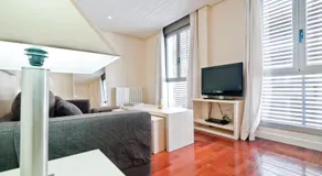 Retiro Park Apartment by Flatsweethome - Image 5