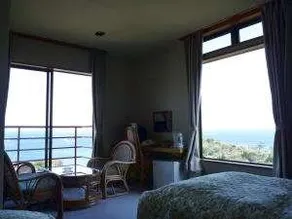 Ocean Front Larise - Image 3