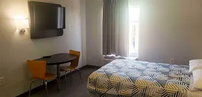 Budget Inn & Suite - Image 2