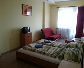KEREKHEGY PANZIÓ - Image 4
