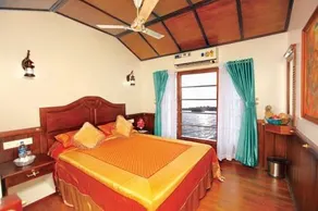 Amrutham Houseboat 2 - Image 2