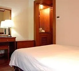Junshang Hotel (Hangzhou Wulin Square Baoshanqiao Subway Station) - Image 4