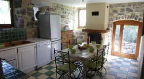 Gîte de charme la FENIERE 100m2, 3 chambres, clim, piscine chauffée - Image 5