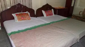 Pulikkal Tourist Home - Image 5