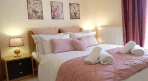 Sevi's Luxury Guesthouse Villa - Image 3