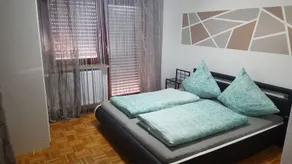 SUNSHINE Apartments - Image 1
